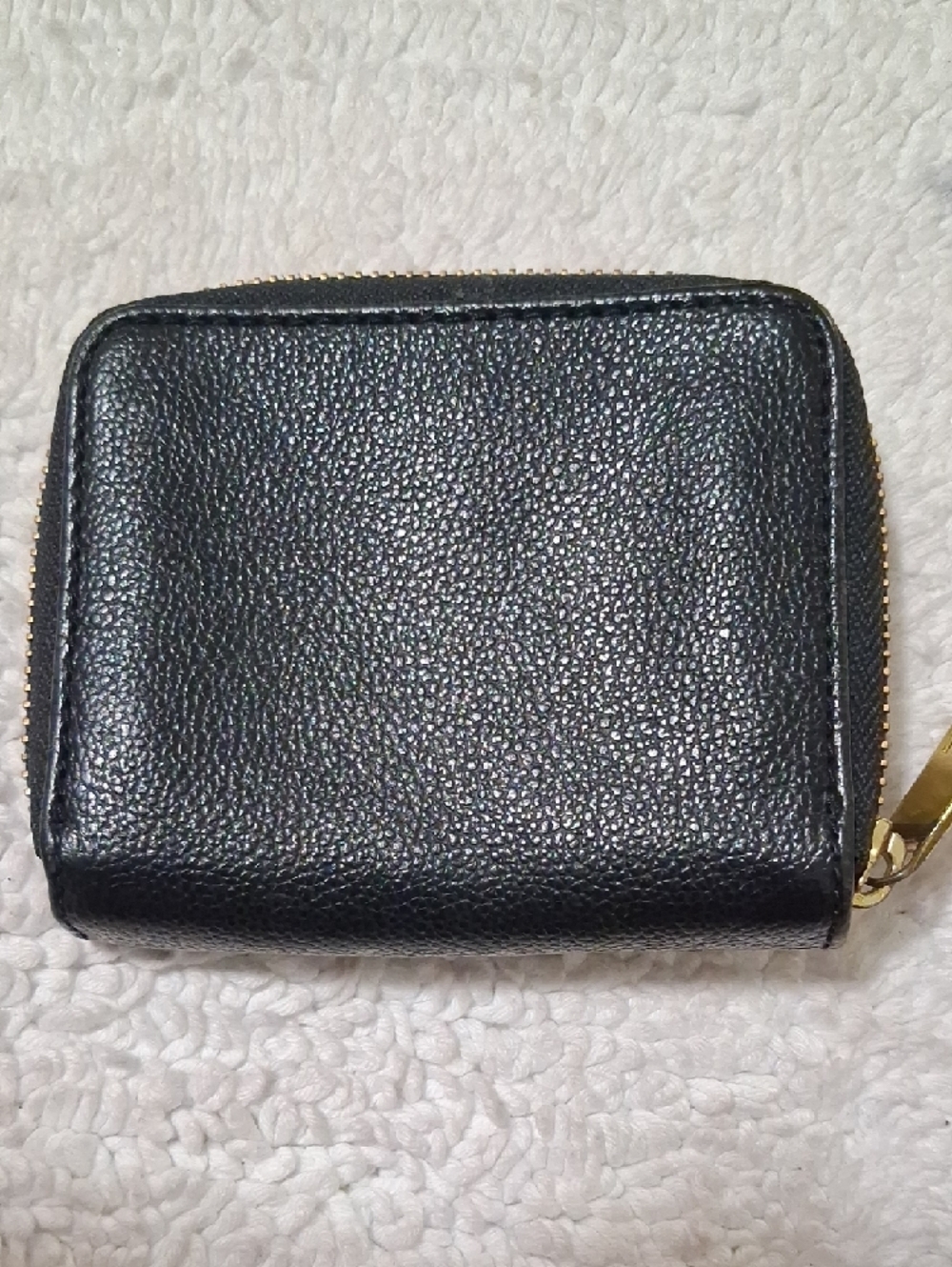 Fossil Black Pebbled Leather Zip Card Wallet with Gold Hardware - Picture 3 of 7